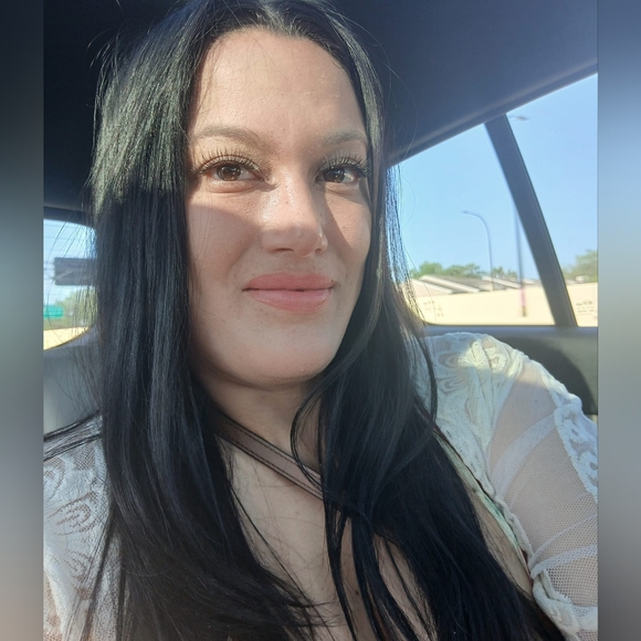 Kristine : ) - Picture 4 of 6